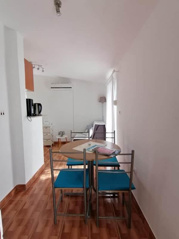 Apartment Krmpotic Vir Eksteriør billede