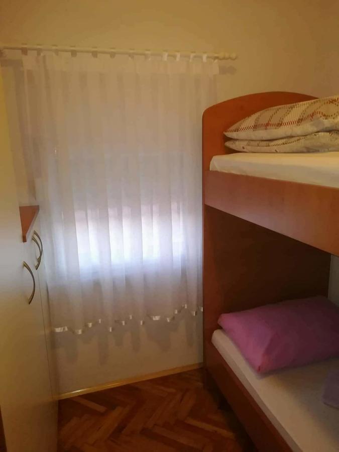 Apartment Krmpotic Vir Eksteriør billede